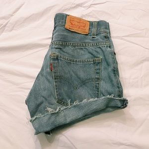 Levi Jean Shorts